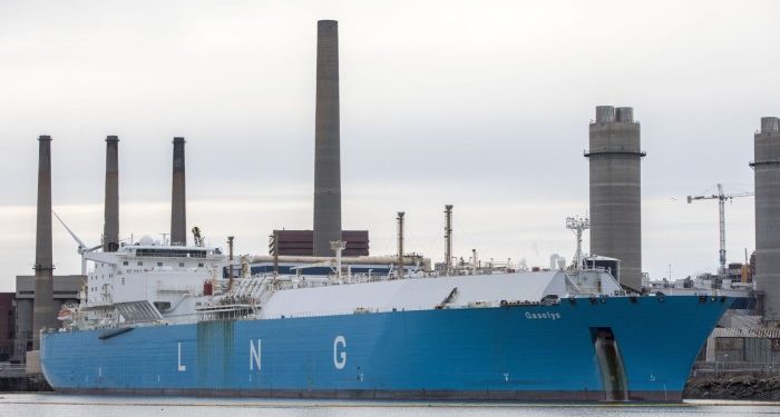 LNG tankers change course to Europe as gas storage levels drop