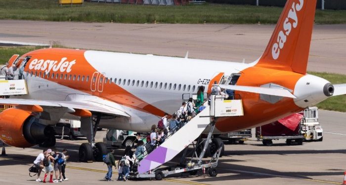 EasyJet cuts losses by half on increase in Christmas travel
