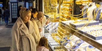 Gold set to rally further this year, say Wall Street banks