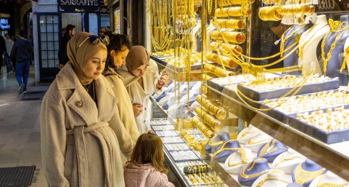 Gold set to rally further this year, say Wall Street banks