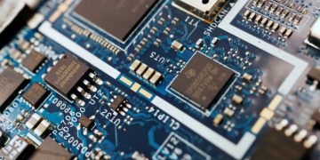 Global chipmakers rebound after Nvidia shares rally