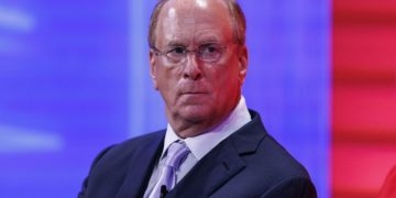 BlackRock quits climate change group in latest green climbdown