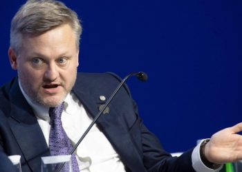 BP postpones investor day after chief Murray Auchincloss has ‘medical procedure’