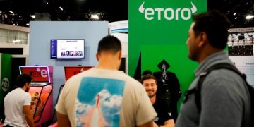 IPO hopeful eToro grabs market bull by the horns
