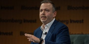 Hedge fund Saba settles with BlackRock funds after activist battle