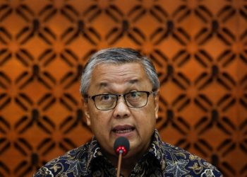 Indonesia unexpectedly cuts rates and lowers growth forecast