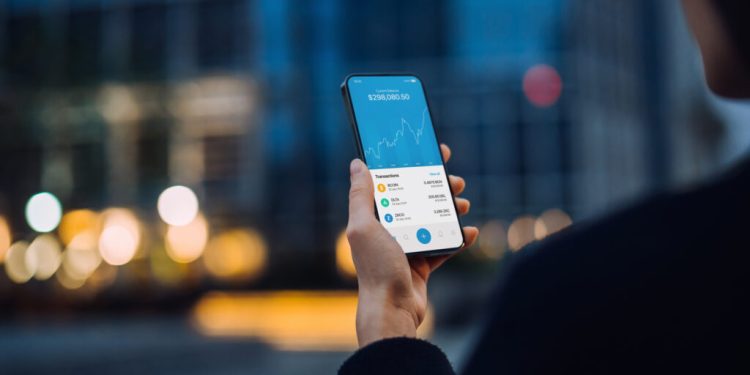 8 Best Stock Picking Services for 2025: Money Crashers