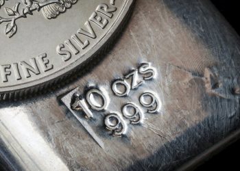 Silver price today: rises on January 8