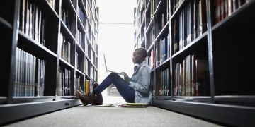 Looming $2.7 billion Pell Grant shortfall poses threat to college aid