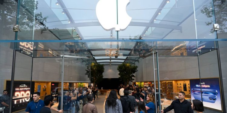 Apple will need to raise iPhone prices 9% to offset Trump’s tariffs: Bank of America