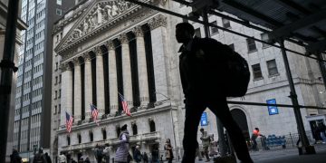 A ‘set-it-and-forget-it’ investment strategy may not outperform in 2025