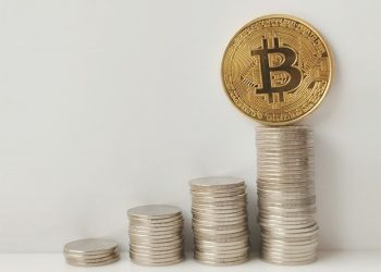 How to Trade Bitcoin Today by TradeCompass