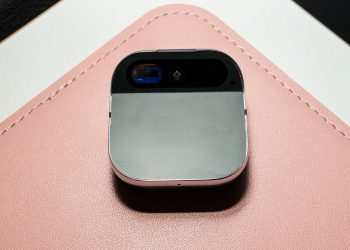 The Humane Ai Pin Will Become E-Waste Next Week