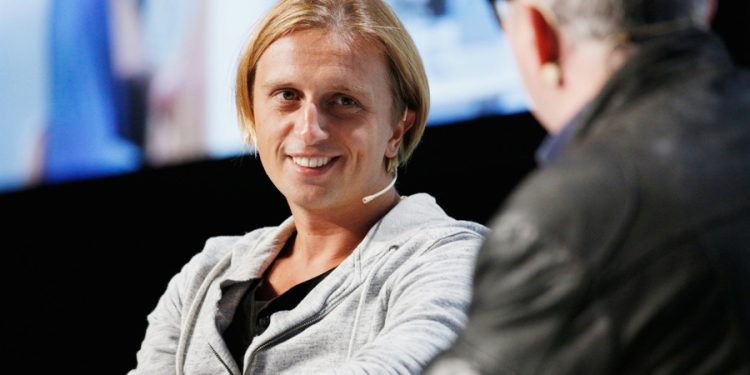 Revolut Sticks to Hybrid Work as It Moves to London HQ: Launches in Ukraine