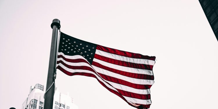 US Senate Panel Approves Crypto Advocate, Billionaire Howard Lutnick For Commerce Secretary