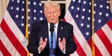 Donald Trump widens his attack on global trade with steel and aluminium tariffs