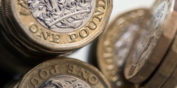 City firms urge Rachel Reeves to curb cash Isas