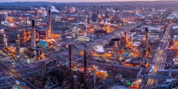 Scottish government’s £25mn pledge for Grangemouth refinery is ‘drop in the ocean’