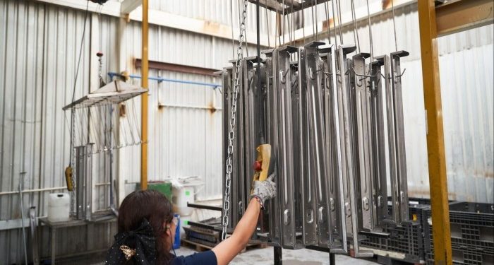 US traders snap up aluminium ahead of Trump tariffs