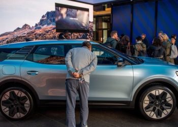 Donald Trump considers 25% tariff on imported cars