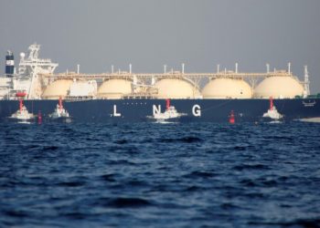 LNG ships drift in a sea of red ink