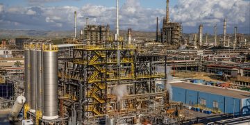 Stand-off between airlines and oil groups threatens net zero flying