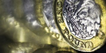 Resist City pressure to hit cash Isas, building societies tell Reeves