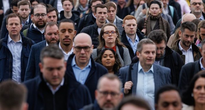 Record number of cash Isa products on offer