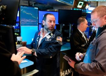 Global stocks slide as tariff threats add to big tech jitters