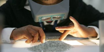 Anglo American expects to write down value of De Beers again