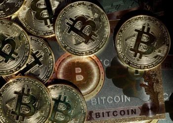 Rout wipes $800bn from crypto market as bitcoin slump deepens