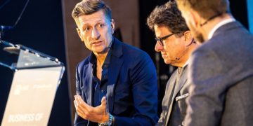 English football ‘paralysed’ by prospect of regulator, warns Crystal Palace chair