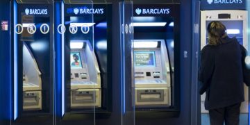 Barclays app outage deprives customers of banking services