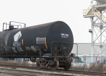 US commodities trader ADM slashes 700 jobs globally