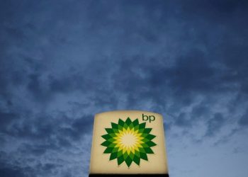 Activist hedge fund Elliott builds stake in struggling BP