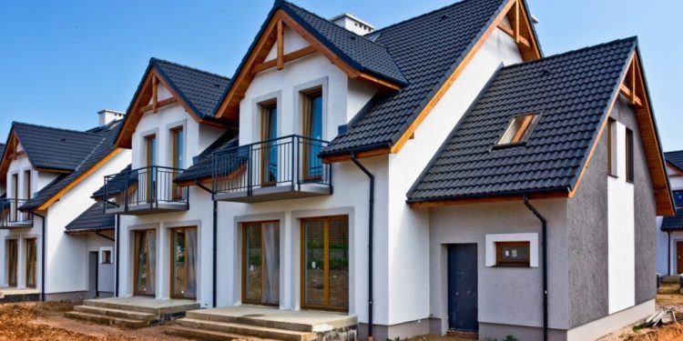 6 Reasons Why New Construction is Winning This Year