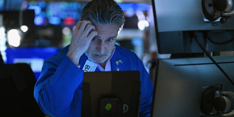 This widely followed investor survey showed a ‘crash’ in bullish sentiment for stocks