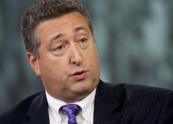 Investors will be ‘miles ahead’ if they avoid these 3 things: expert