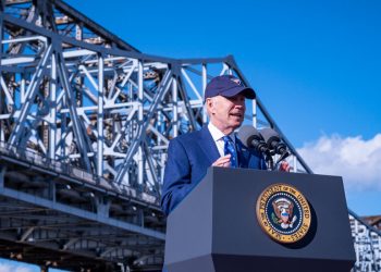 U.S. Infrastructure Improves, but Cuts May Imperil Progress, Report Says