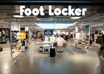 Foot Locker Q4 Earnings: EPS Beat, Sales Miss, Comps Up 2.6%, Margin Expansion And More – Foot Locker (NYSE:FL)