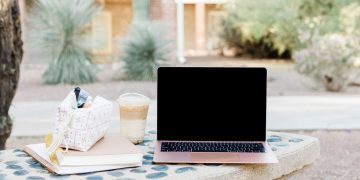 How I Made $6,161 in Just 4 Months With a New Etsy Printables Shop