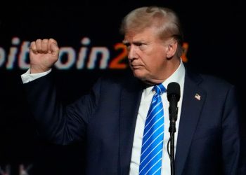 Bitcoin Dips After Trump’s Strategic Reserve Order: Why?
