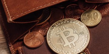 8,000 Dormant Bitcoin Suddenly Move: What’s Next For The Market?