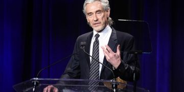 Andor creator refuses to publish scripts thanks to AI