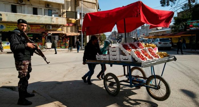 Syrian businesses left with unwanted goods as economy stalls