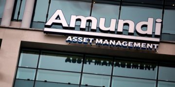 US asset managers’ green retreat creates opening for European rivals