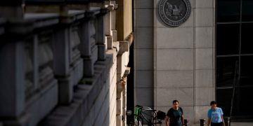 Apollo’s private credit ETF claims to have squared the circle