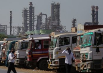 India approves legislation to boost oil and gas exploration