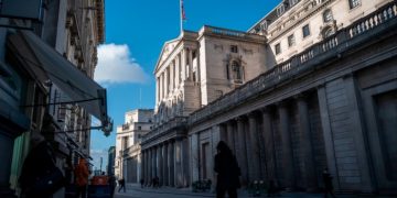 Bank of England plans to raise deposit guarantee from £85,000 to £110,000