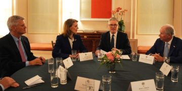 Blackstone chief Stephen Schwarzman’s income eclipsed $1bn last year